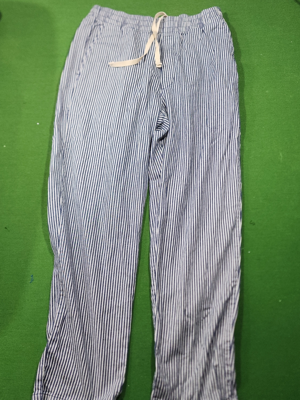 Uniqlo Easy Relaxed Ankle Pants